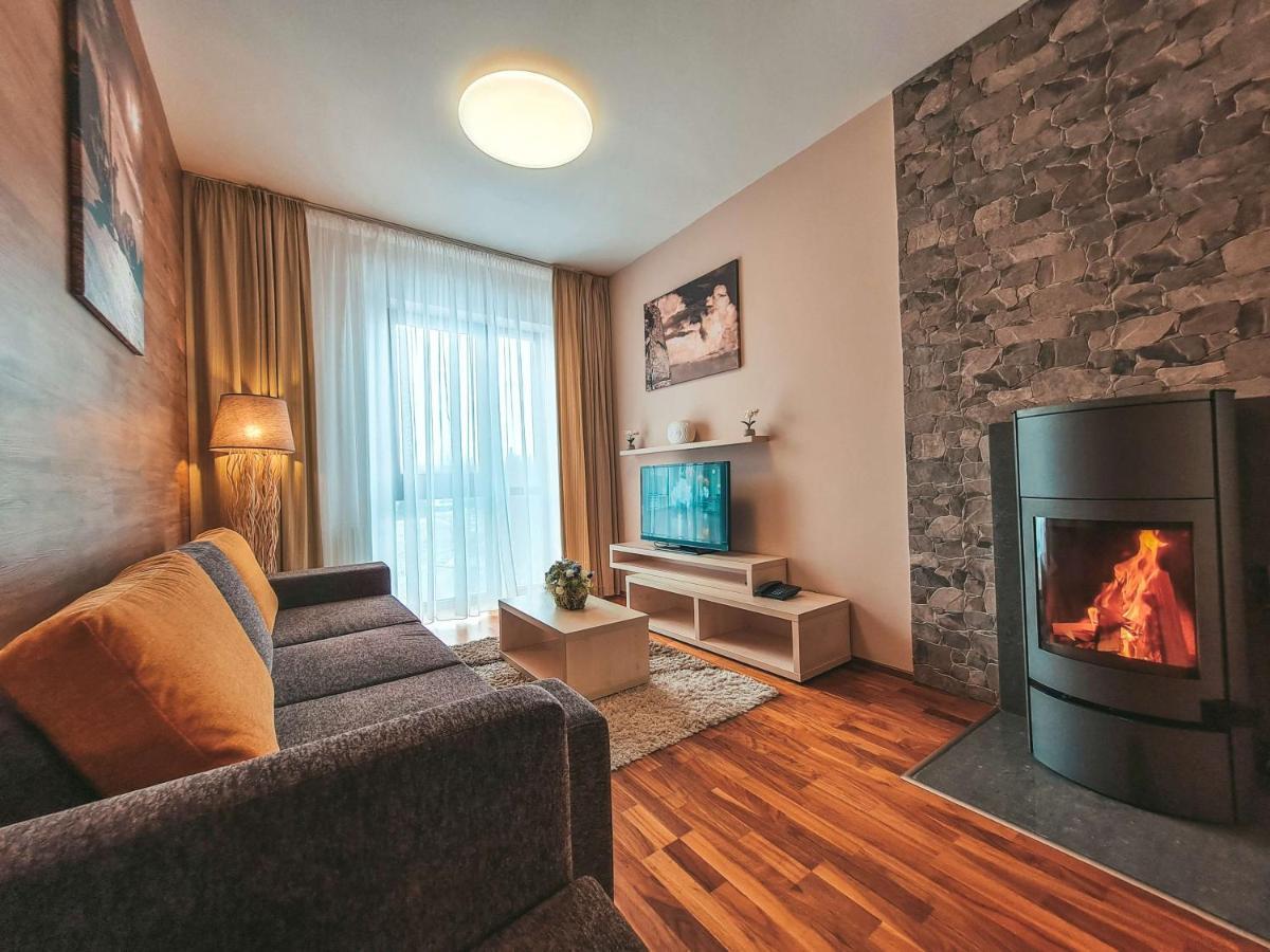 Hotel Crocus Strbske Pleso Exterior foto