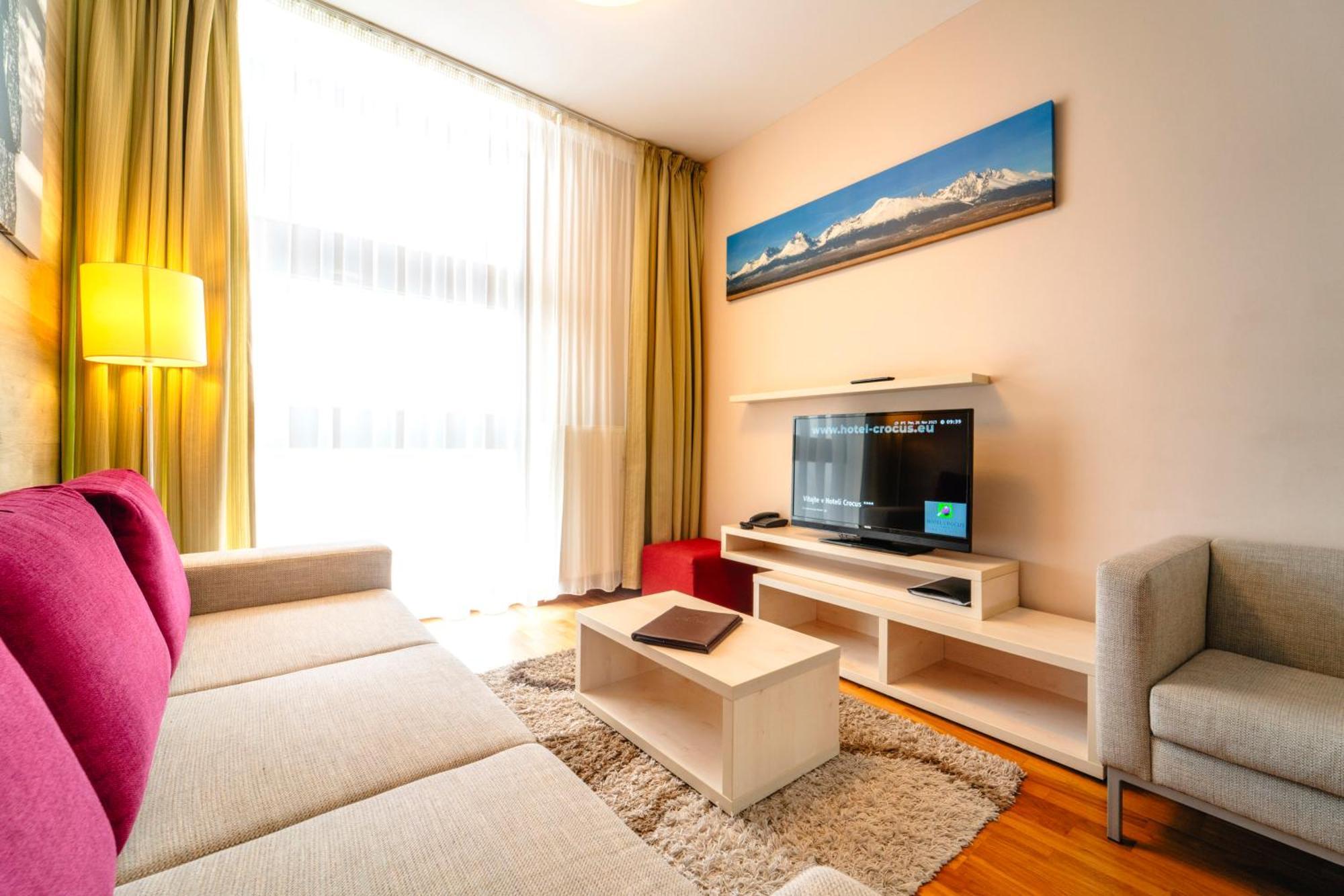 Hotel Crocus Strbske Pleso Exterior foto