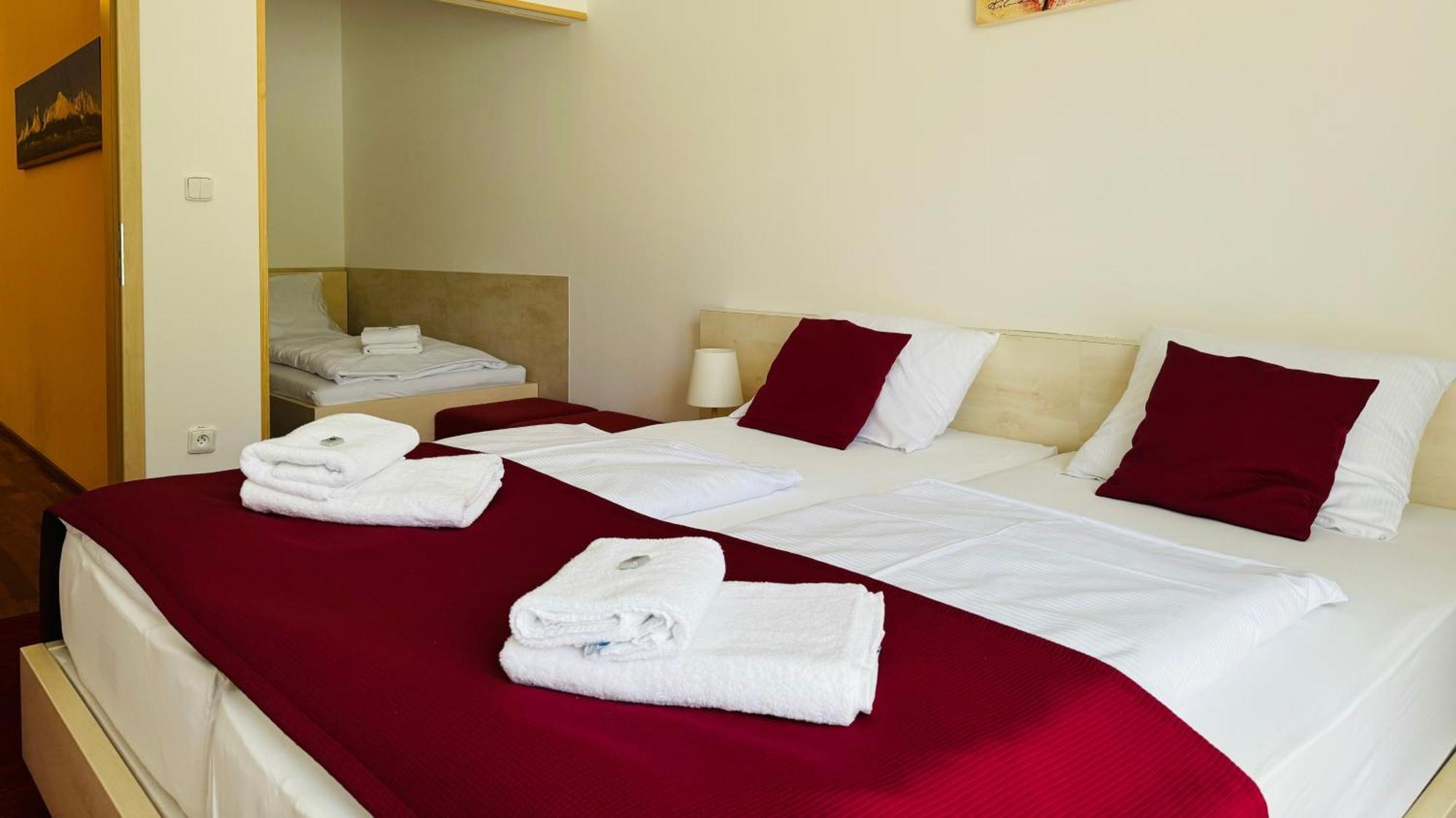 Hotel Crocus Strbske Pleso Quarto foto